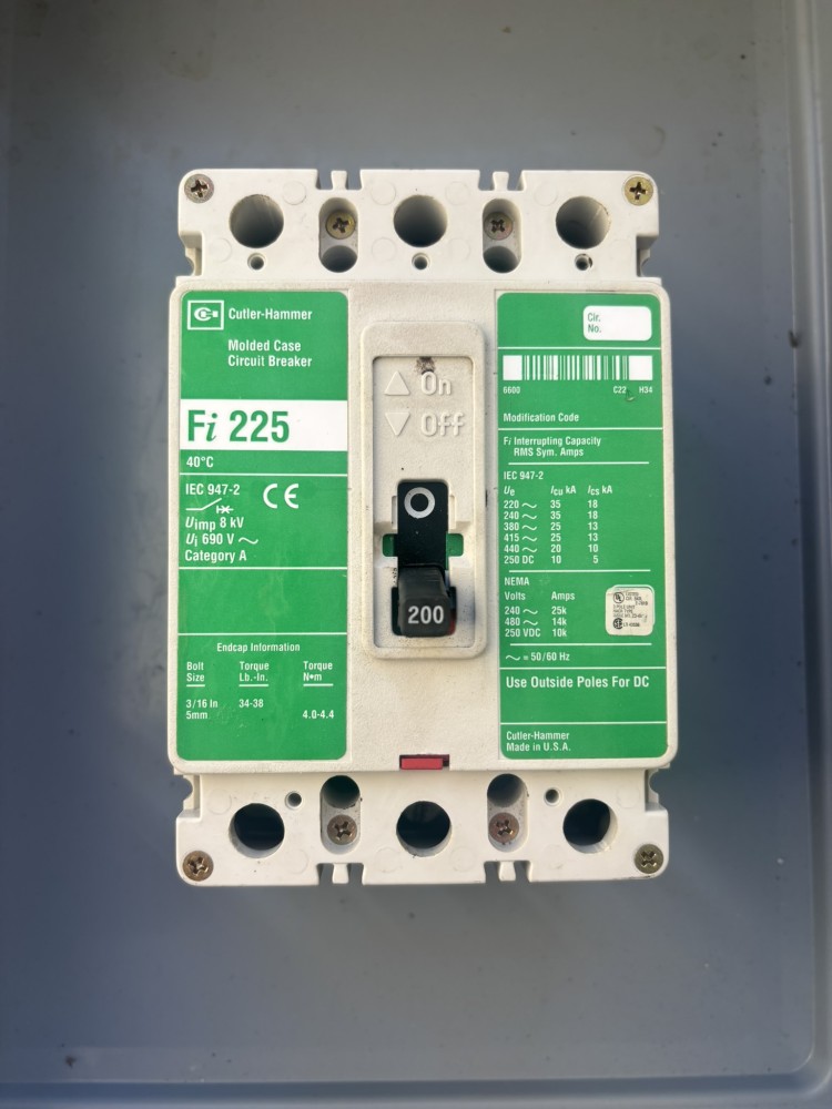 CUTLER HAMMER FI 225 32 AMP TRIPLE POLE MCCB CIRCUIT BREAKER