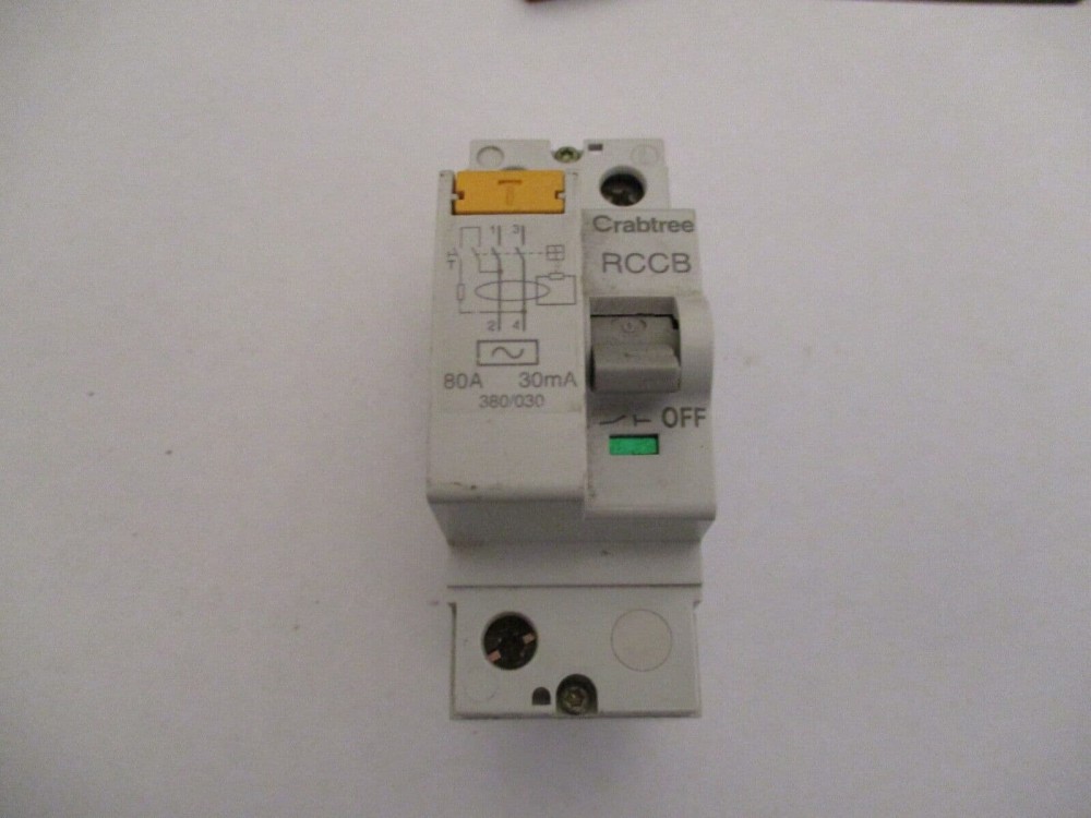 CRABTREE STARBREAKER 63 AMP & 80 AMP 30mA SPLIT LOAD RCCBS OLDER YELLOW ...