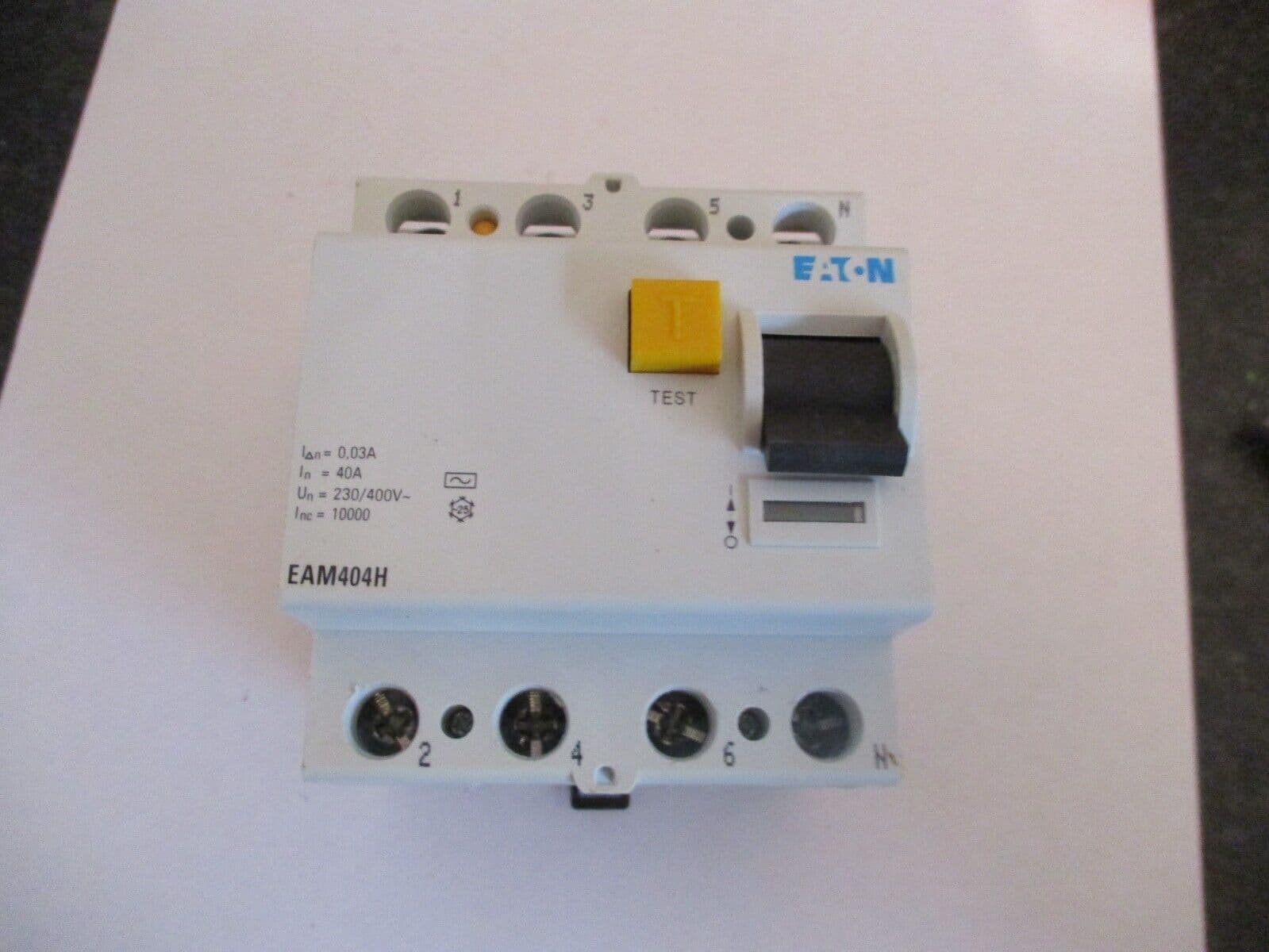 EATON EAM404H 40 AMP 30mA RCCB CIRCUIT BREAKER