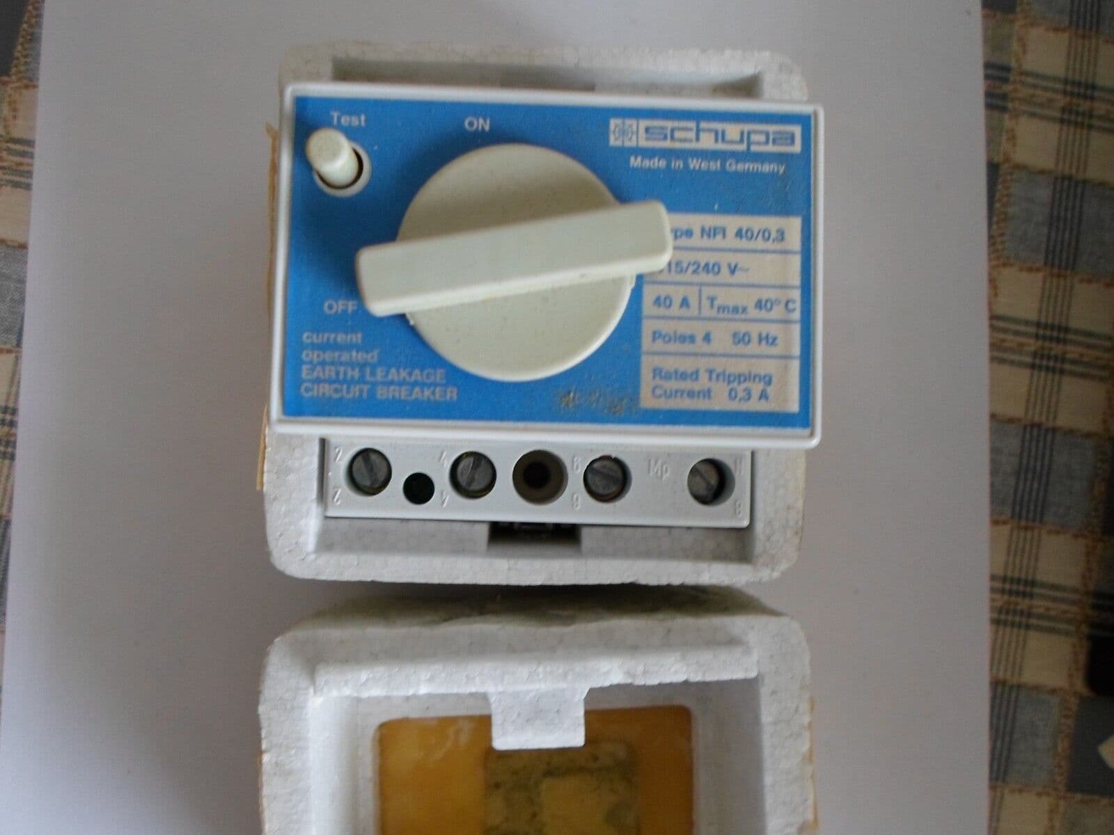 SCHUPA 40 AMP 300mA NFI 40/03 ELCB CIRCUIT BREAKER