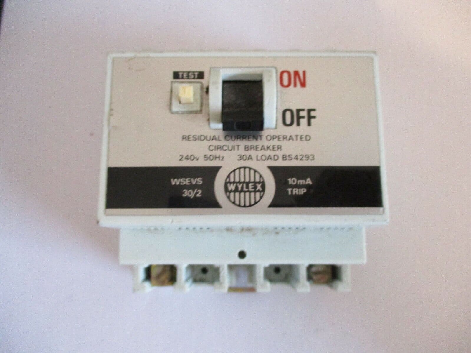 WYLEX WSEVS 30/2 30 AMP 10mA BS4293 RCCB CIRCUIT BREAKER