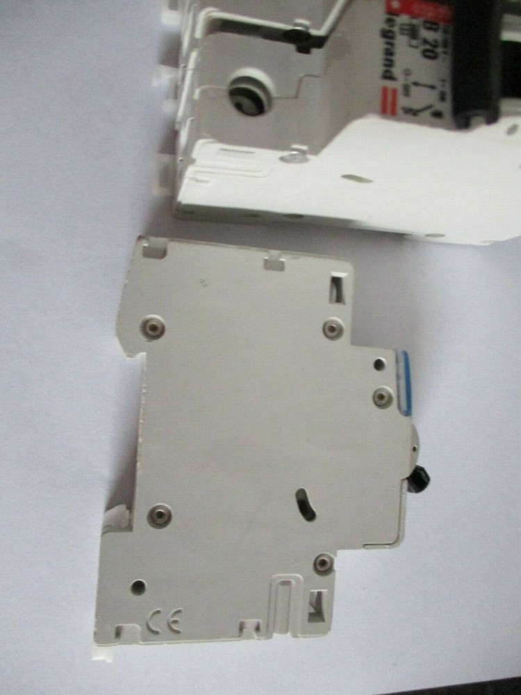 Basi Interruttori BS3871 Interruttori Magnetotermici Wylex B6, B10, B16, B20, B32, B40 - Usati Ma Funzionanti, Con/senza Basi Interruttori Usati - Foto 3