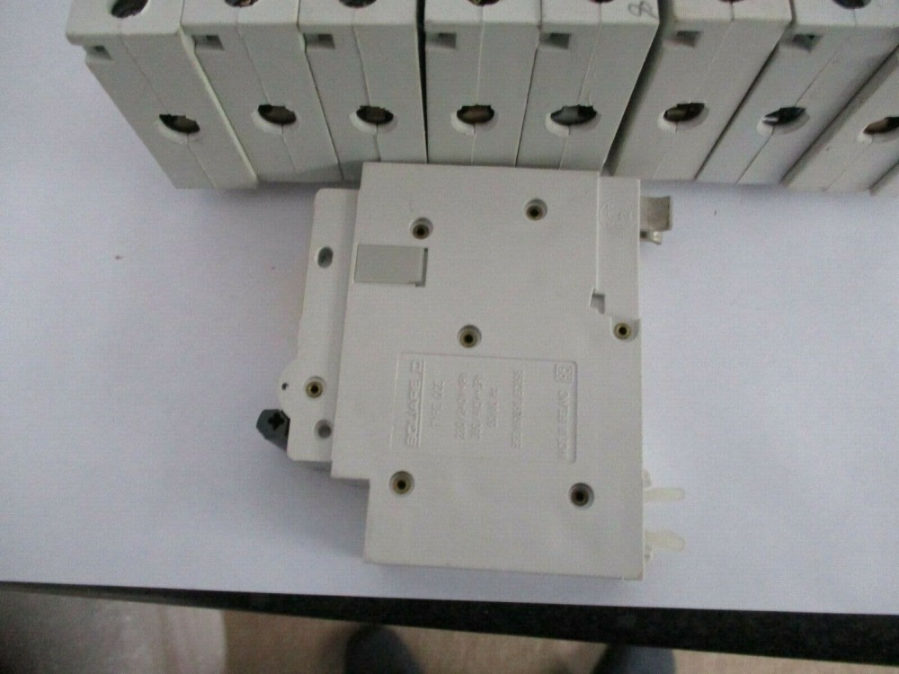 PROTEUS / CENTAUR B5 B15 B20 B30 B40 B45 PLUG IN MCB CIRCUIT BREAKERS