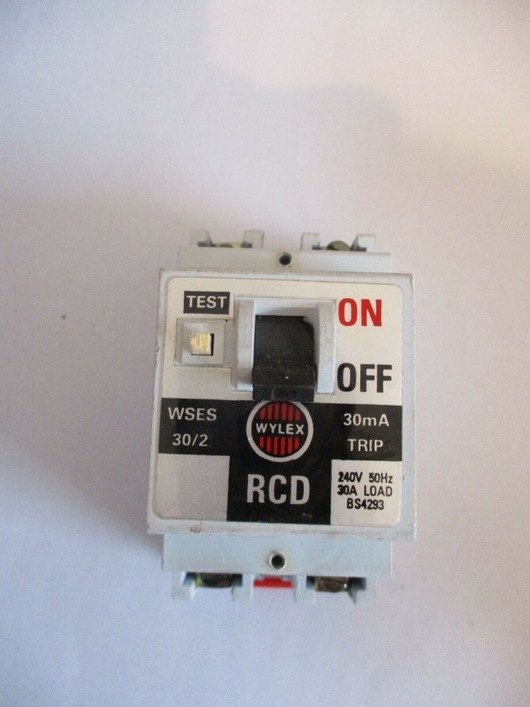 WYLEX WSES 40/2 40 AMP 30mA BS4293 RCCB CIRCUIT BREAKER